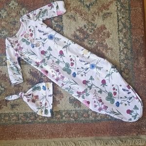 Sleep sack/ night gown and patching hat